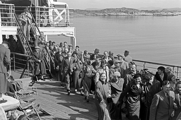 Passagiere auf der KdF Nordlandfahrt nach Norwegen mit dem Schiff "Wilhelm Gustloff"; Deutschland 1930er Jahre. Passenger of the cruise to Norway with the KdF ship "Wilhelm Gustloff"; Germany 1930s.