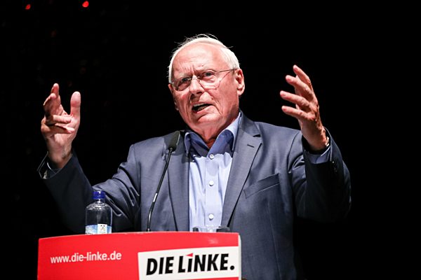 Oskar Lafontaine Rede bei der Veranstaltung 10 Jahre Die Linke