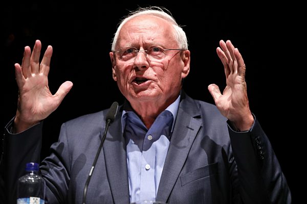 Oskar Lafontaine Rede bei der Veranstaltung 10 Jahre Die Linke