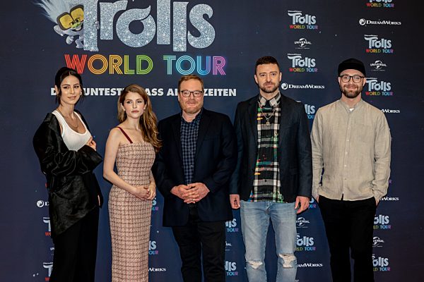Gruppenfoto beim Trolls World Tour Photocall