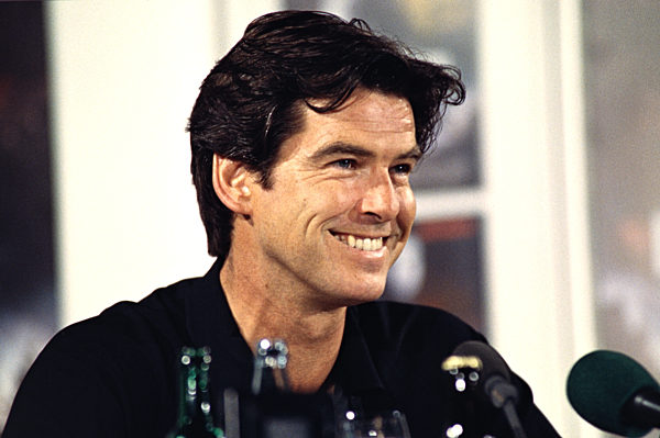Pierce Brosnan - Portrait bei der "Dante's Peak" PK in Hamburg