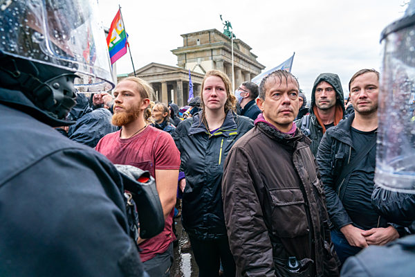 Nicht genehmigte Großdemo gegen die Corona-Maßnahmen in Berlin