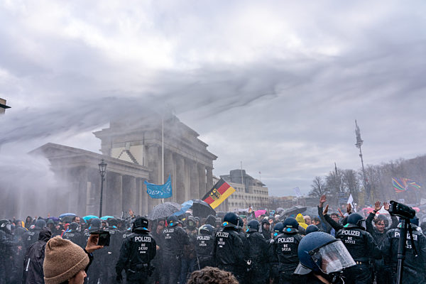 Nicht genehmigte Großdemo gegen die Corona-Maßnahmen in Berlin
