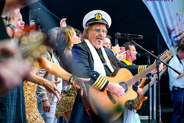 Frank Zander beim SchlagerOlymp 2023 in Berlin