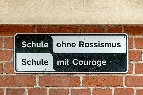 Schule gegen Rassismus ...