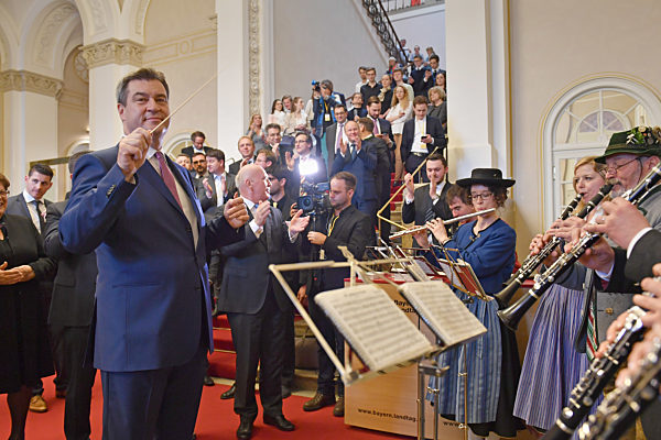 Wahl und Vereidigung des neuen Bayerischen Ministerpraesidenten