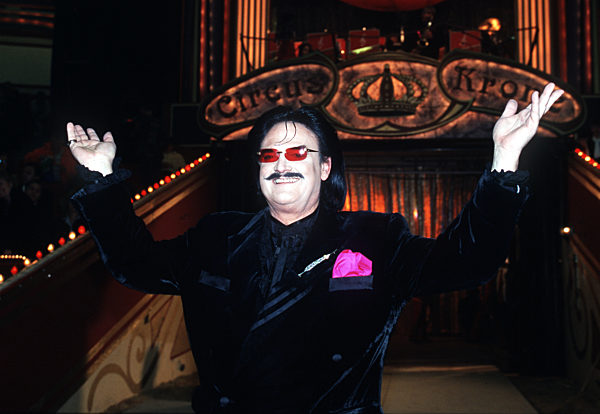 :  UNTERHALTUNG: 
Rudolph MOSHAMMER, Deutschland,Modezar, Brustbild