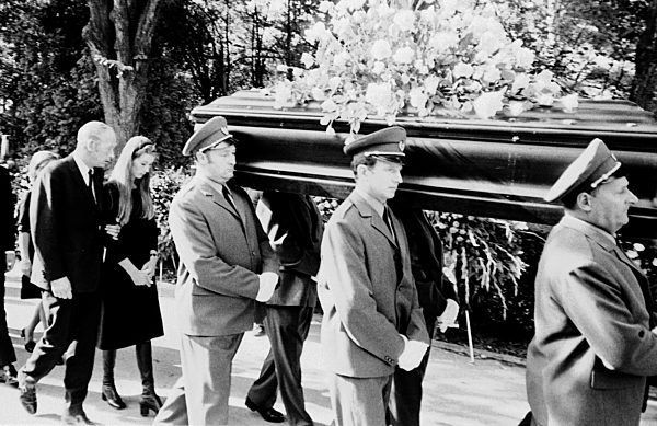 MOTORSPORT: Beerdigung von Rennfahrer Jochen Rindt...