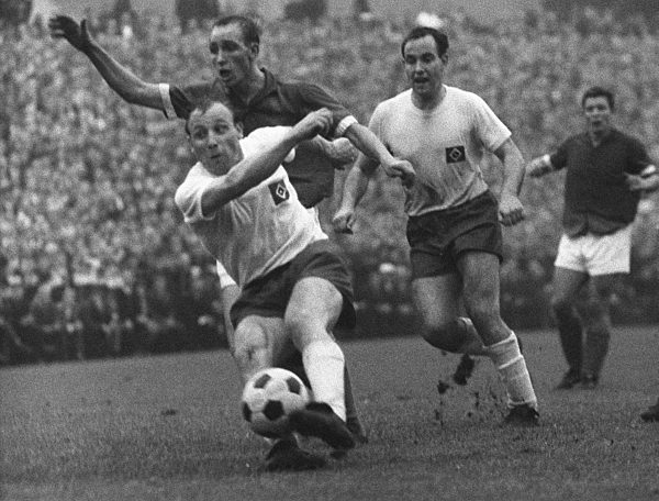 Uwe Seeler, Fussball