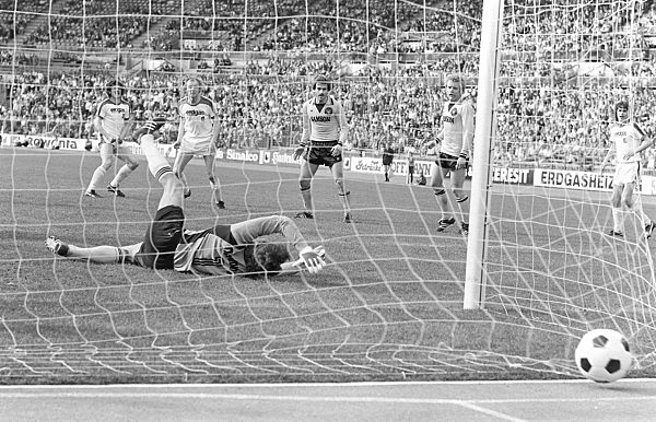 Borussia Moenchengladbach - Borussia Dortmund 12:0