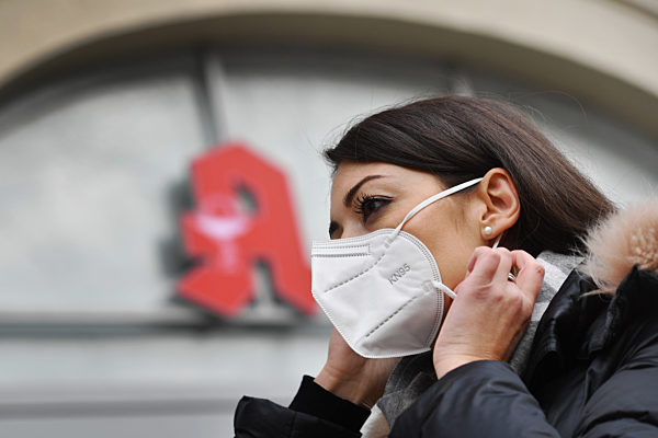 Themenbild Coronavirus Pandemie im Herbst / Winter.