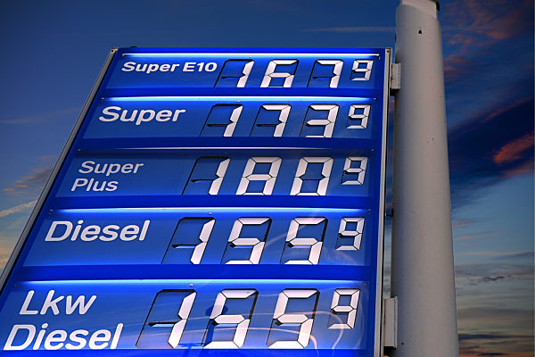 Benzinpreise auf Rekordniveau.