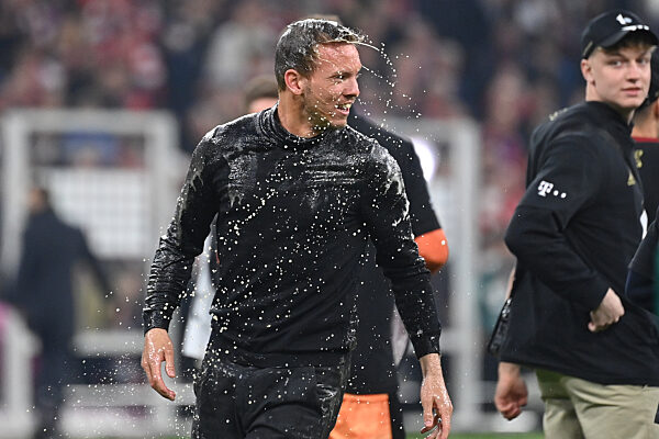 Fussball 1. Bundesliga/ FC Bayern Muenchen-Dortmund 3-1.