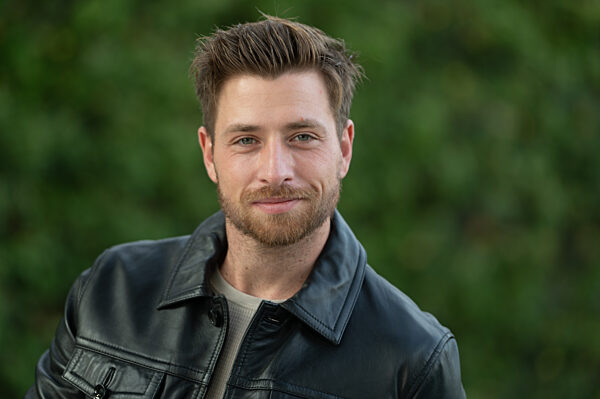 Schauspieler Thiago BRAGA DE OLIVEIRA neu bei ALLES WAS ZAEHLT.