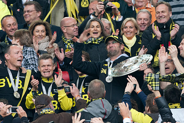 Borussia Dortmund auf dem Weg zur Deutschen Meisterschaft nach 11 Jahren.
