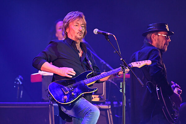 Chris NORMAN and Band   in concert.