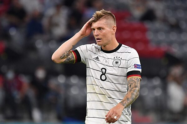 Bundestrainer Julian Nagelsmann hat ein Comeback von Weltmeister Toni Kroos in die Nationalmannschaft angedeutet.