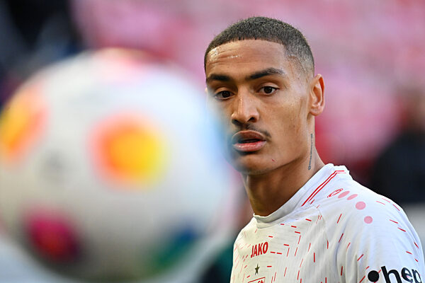 Fussball 1. Bundesliga/ VFB Stuttgart - 1.FSV Mainz 05 3-1.