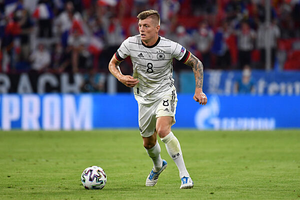 Toni KROOS kehrt in die Nationalmannschfat zurueck!.