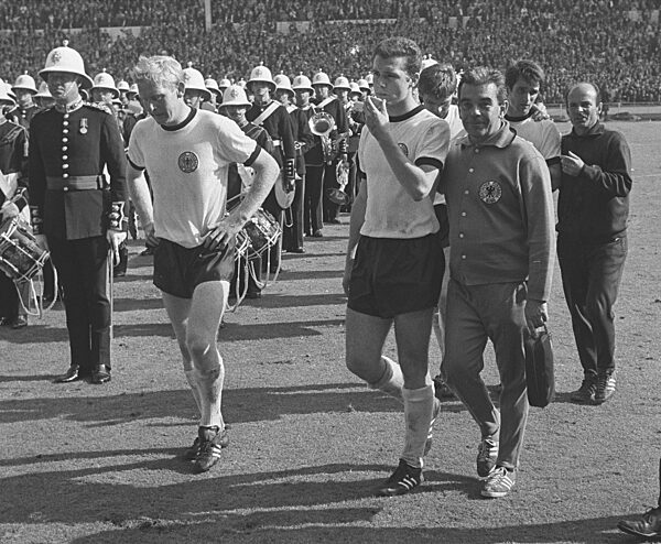 85. Geburtstag von Karl-Heinz SCHNELLINGER.