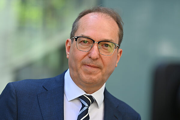 Pressekonferenz der CSU nach Vorstandssitzung am 28.04.2025.