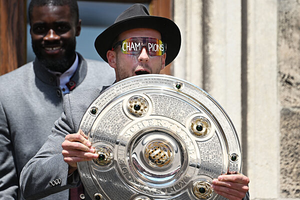 Meisterfeier FC Bayern Muenchen auf dem Marienplatz.