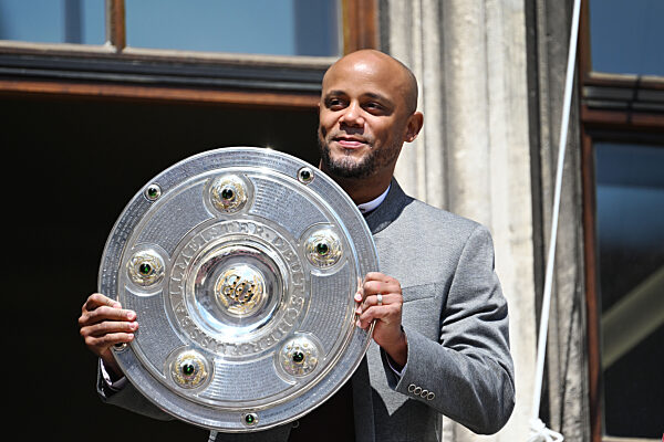Meisterfeier FC Bayern Muenchen auf dem Marienplatz.