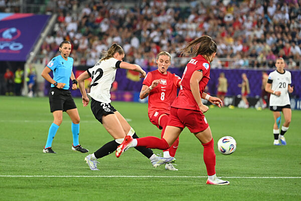 Fussball UEFA Women`s EURO  2025 
Deutschland - Polen   2-0.