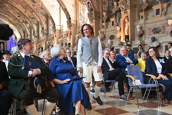 Aushaendigung  Bayerischer Verdienstorden.