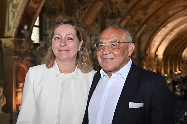 Aushaendigung  Bayerischer Verdienstorden.