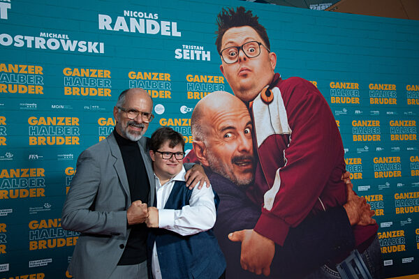 Filmpremiere GANZER HALBER BRUDER.