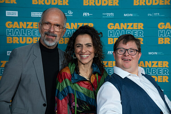 Filmpremiere GANZER HALBER BRUDER.