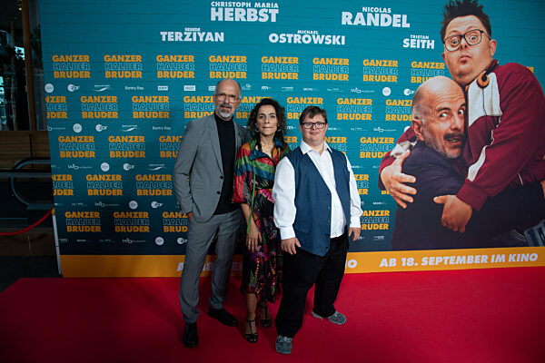 Filmpremiere GANZER HALBER BRUDER.