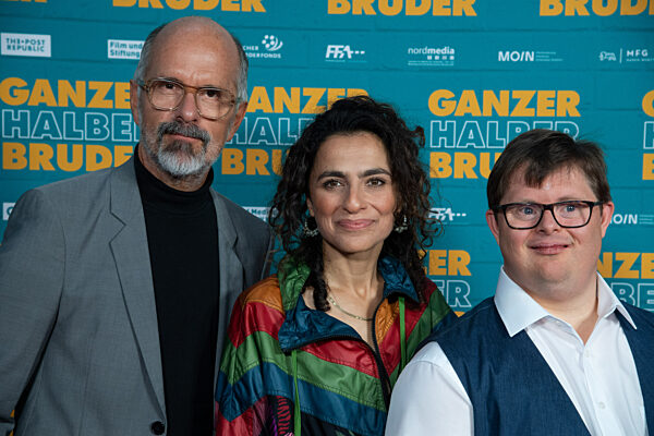 Filmpremiere GANZER HALBER BRUDER.