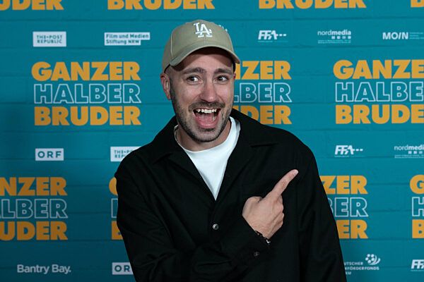 Filmpremiere GANZER HALBER BRUDER.