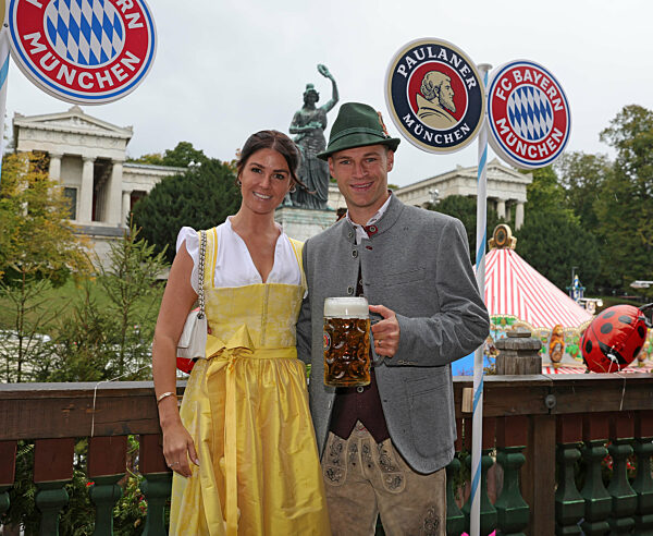 FC Bayern auf dem Oktoberfest 2025.