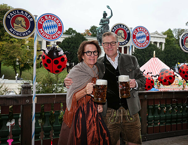 FC Bayern auf dem Oktoberfest 2025.