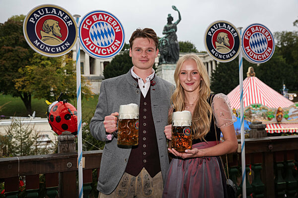 FC Bayern auf dem Oktoberfest 2025.