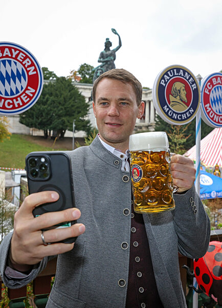 FC Bayern auf dem Oktoberfest 2025.