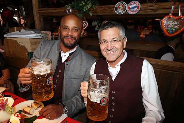 FC Bayern auf dem Oktoberfest 2025.