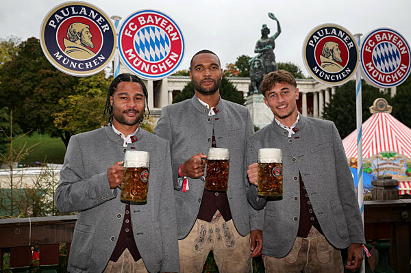 FC Bayern auf dem Oktoberfest 2025.