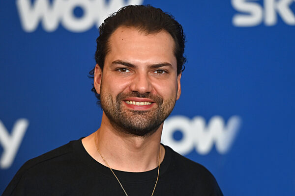 SKY SPOTLIGHT Program Presentation / Red Carpet