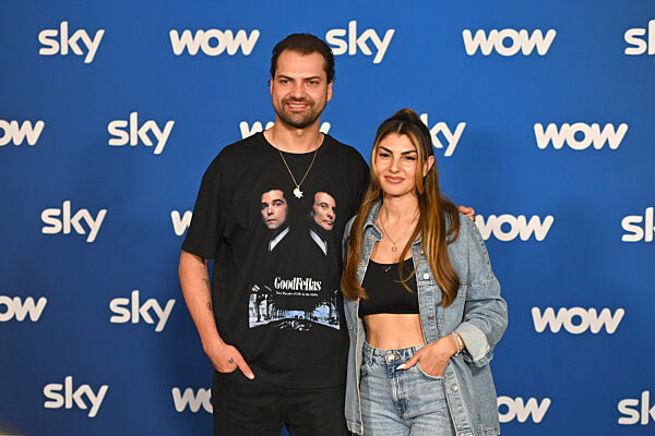 SKY SPOTLIGHT Program Presentation / Red Carpet