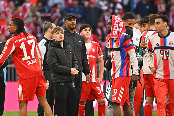 Fussball Bundesliga [Bundesliga] / 
FC FC Bayern Munich - Stuttgart 4-2