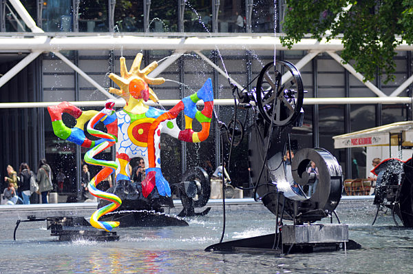 Paris - Strawinski-Brunnen am Centre Pompidou