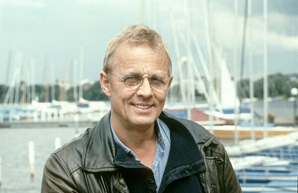 Rolf Becker (Schauspieler)     
08/87 hör



Mann TV Fernsehen Schauspiel...