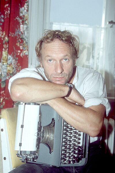 Franz-Xaver Kroetz
           10/92 bösl

Mann Autor Regie Schauspiel...