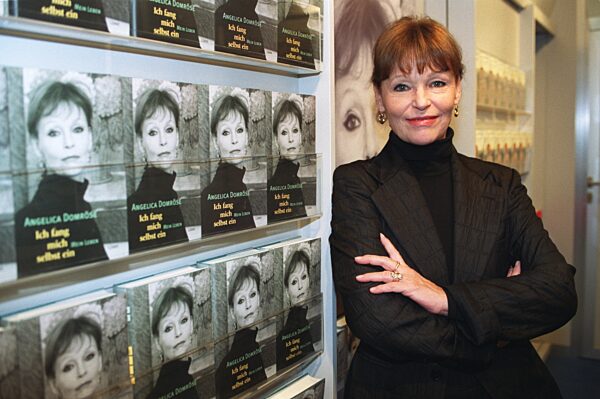 Angelica Domröse
(Schauspielerin) 10/03 pp
Frau TV Fernsehen Film...