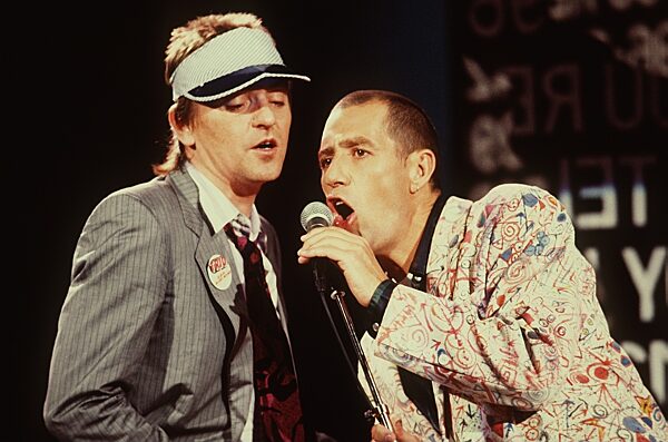 Trio
(Trommler Peter Behrens)
11/85...