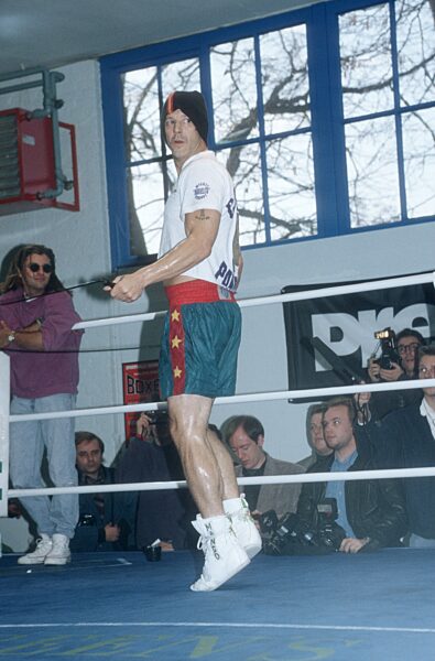 Mickey Rourke
10/93 pp
Mann Schauspiel Fernsehen...